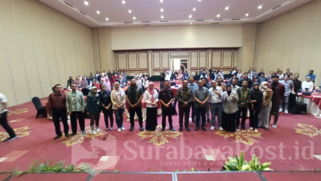 Wakil Walikota Malang, Sofyan Edi Jarwoko dan Kepala Diskominfo, Muhammad Nur Widianto pose bersama peserta pelatihan Jurnalistik Pewarta Warga (ist)