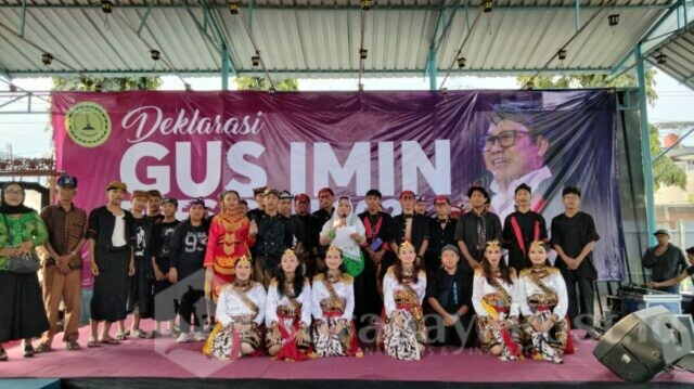 WhatsApp Image 2023-06-02 at 18.18.55 Puluhan seniman dan budayawan menggelar deklarasi dukungan terhadap Gus Muhaimin Iskandar sebagai Capres 2024 (ft.cholil)