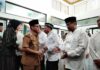 Walikota Malang, H Sutiaji melepas keberangkatan 48 calon jemaah haji ASN Pemkot Malang di Masjid Baitur Rohman Pemkot Malang