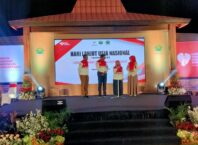 Wakil Wali Kota Malang, H Sofyan Edi Jarwoko didampingi Kepala Dinsos - P3AP2KB, Donny Sandito dalam peringatan HLUN 2023 di gedung MCC, Blimbing Kota Malang (ist)