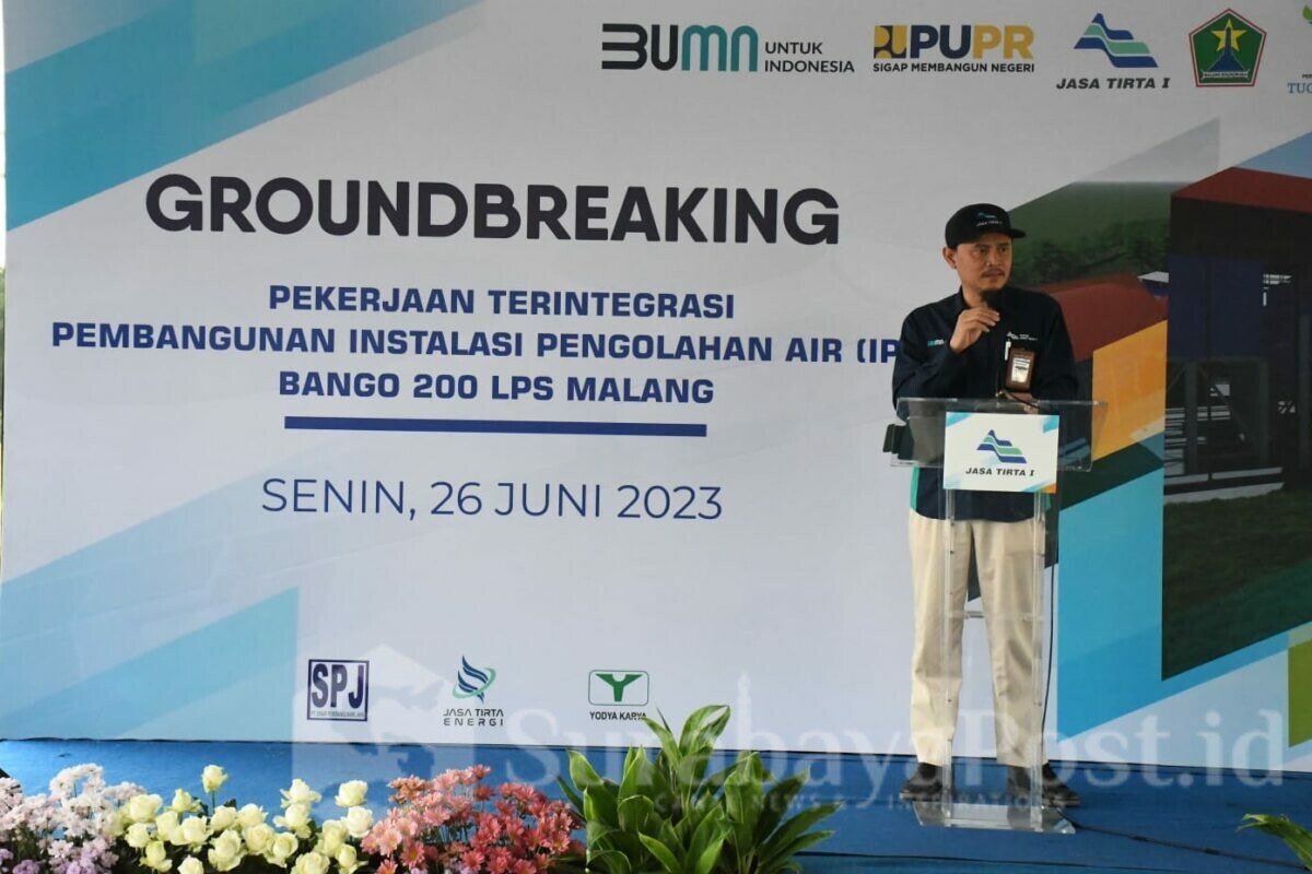 Dirut PJT I, Fahmi Hidayat memberikan sambutan dalam kegiatan Ground breaking pembangunan instalasi pengolahan air (IPA) Bango 200 LPS Malang (ist)