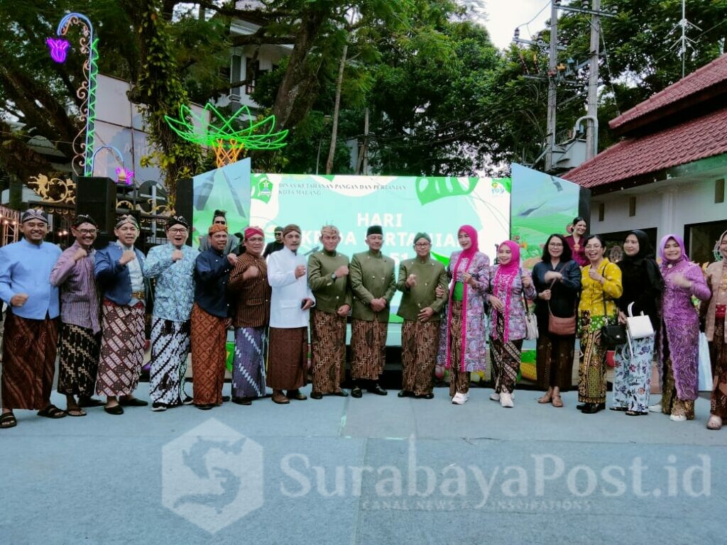 Walikota Sutiaji pose bersama jajaran Kepala Dinas di gelaran Malang Fashion and Food Festival
