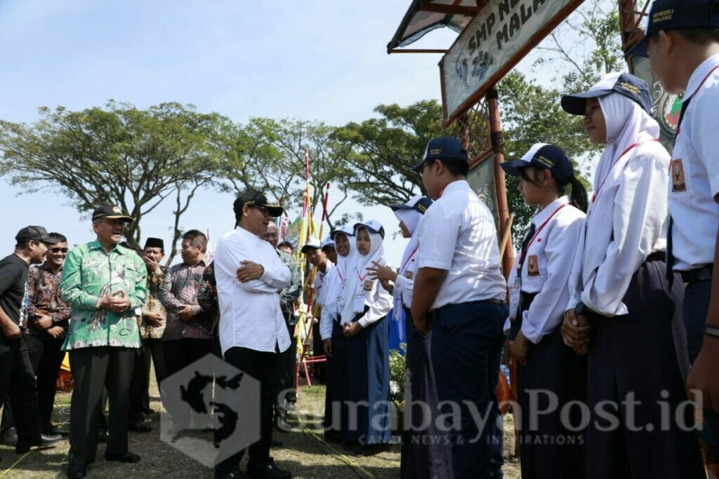 Buka Jambore Koperasi Siswa: Walikota Sutiaji Menguatkan Komitmen Untuk Membangun Koperasi Yang Mandiri. (dok.humas Pemkot)