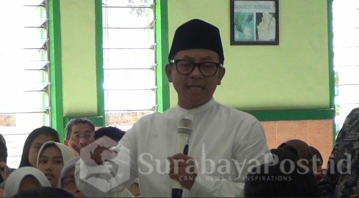 Wali Kota Malang Drs. H. Sutiaji memberikan arahan kepada para peserta untuk menghindari dan terhindar dari perilaku perundungan.