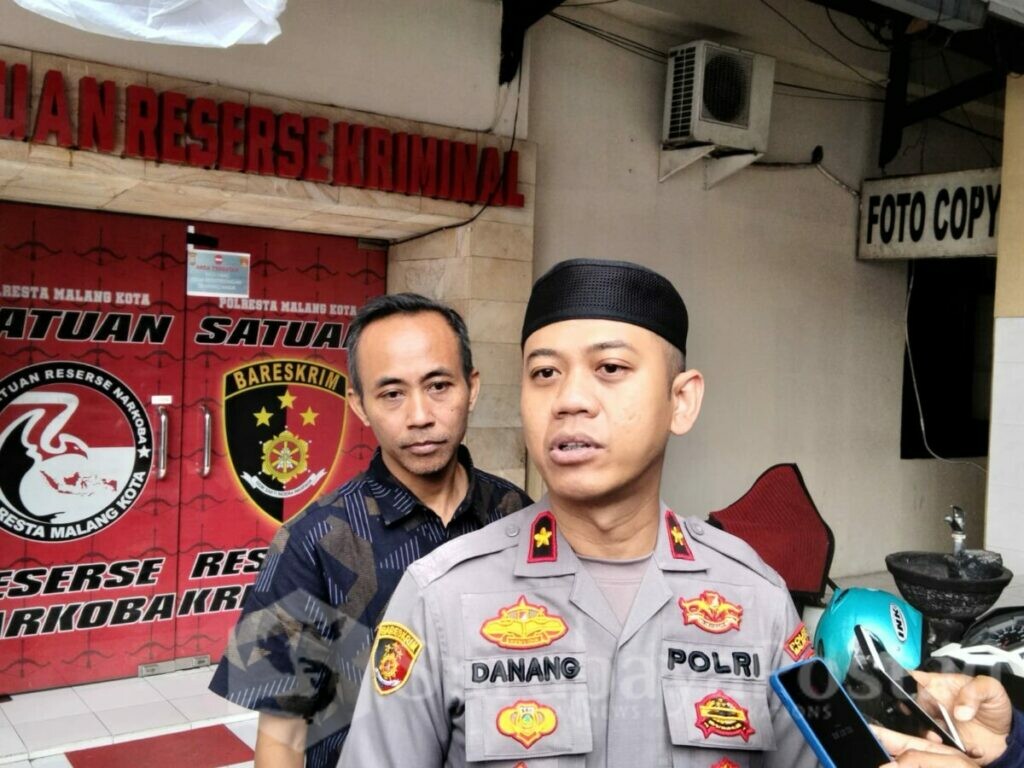 Plt Kasat Reskrim Polresta Malang Kota, Kompol Danang Yudanto memberikan keterangan terkait hasil rekonstruksi