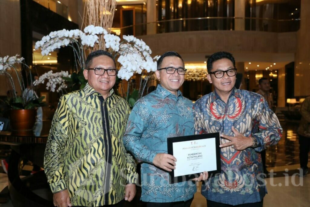 Wali Kota Malang, H Sutiaji Terima Penghargaan Apresiasi Tokoh Indonesia 2023