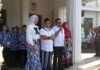 Isak tangis iringi pelepasan Walikota Malang H Sutiaji dan Wakil Walikota Sofyan Edi Jarwoko di halaman Balaikota Malang, Jumat (22/09/2023) sore.