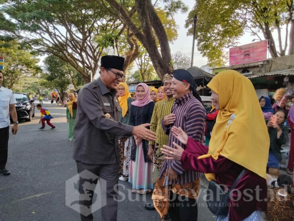 Antusias warga menyambut kehadiran Wawali Sofyan Edi Jarwoko di gelaran KJB di Kelurahan Gading Kasri, Kecamatan Klojen Kota Malang, Jawa Timur