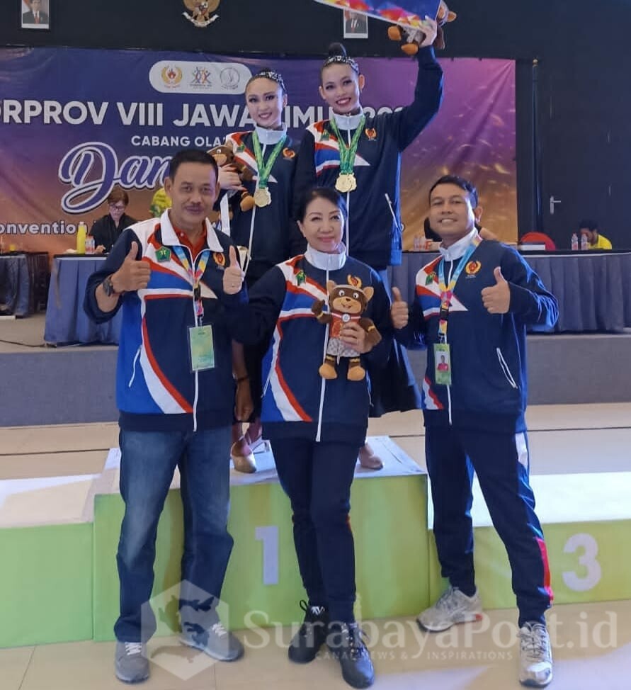 Atlet Dance Sport Kota Malang usai meriah medali emas dan perak di ajang Porprov VIII Jatim