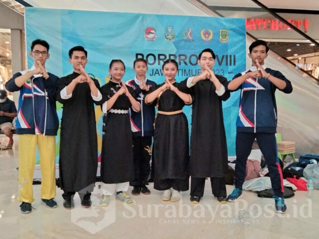 Pose sebagian dari atlet Wushu Taolu Kota Malang uang turun di Porprov VIII Jatim