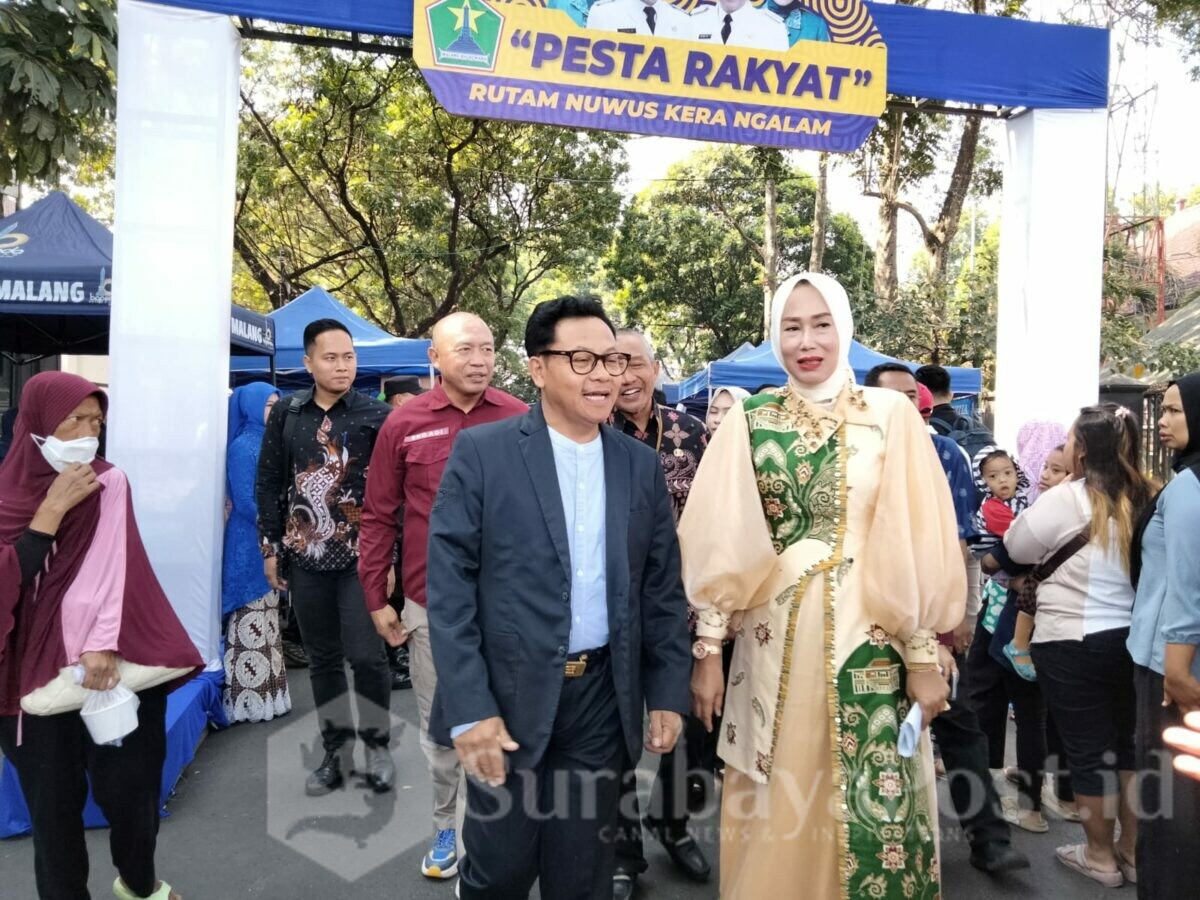 Pesta Rakyat "Rutam Nuwus Kera Ngalam" Bersama Sutiaji-Sofyan Edi membagikan 10 ribu porsi bakso. (ft. Cholil)