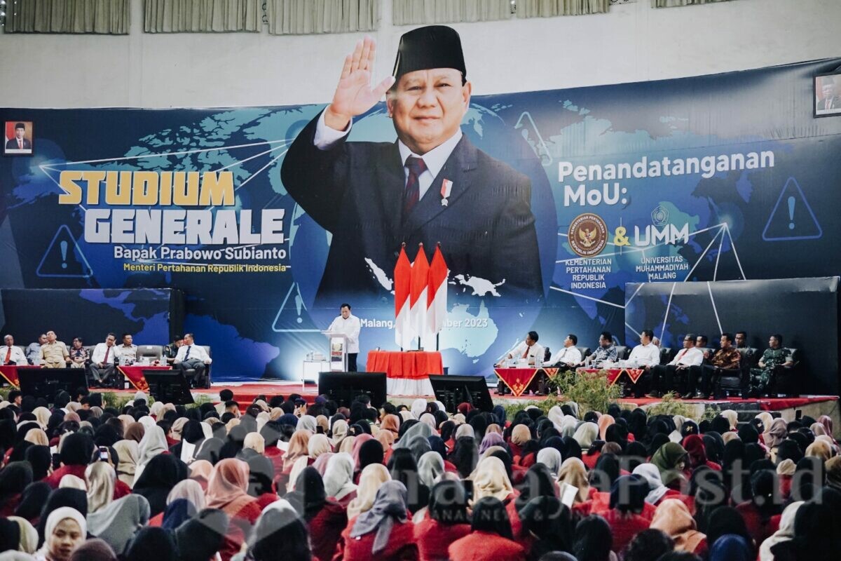 Kehadiran Menteri Pertahanan Republik Indonesia (Menhan RI), Prabowo Subianto mampu menghipnotis ribuan mahasiswa Universitas Muhammadiyah Malang (UMM), Kamis (27/09/2023).