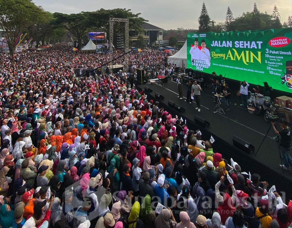 Luar biasa, puluhan ribu masyarakat memadati acara Jalan Sehat Bareng Anies Baswedan dan Muhaimin Iskandar, calon presiden dan wakil presiden RI