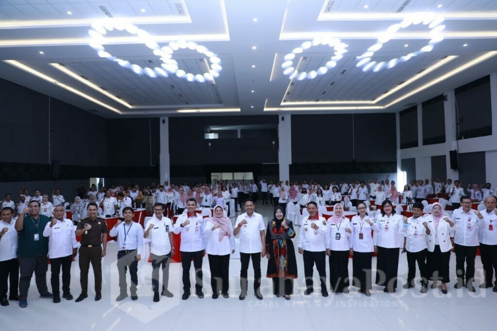 Pj. Walikota Malang Launching Malangkota-CSIRT Guna Awasi Keamanan Siber Terhadap Sistem Elektronik Pemkot Malang. (Dok. Prokompim Setda Kota Malang)