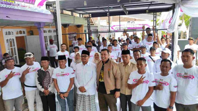 Deklarasi yang digelar Gubuk Relawan Desa Gampingan Kecamatan Pagak Kabupaten Malang, mendukung Prabowo - Gibran, pasang Capres dan Cawapres 2024. (ist)