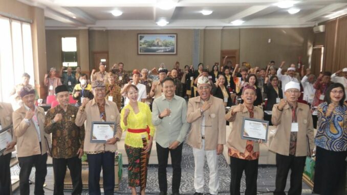 Pj. Walikota Malang, Wahyu Hidayat minta umat hindu turut aktif sukseskan Pemilu 2024. (Dok. Prokompim)