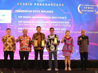 Tata kelola dan layanan sistem pemerintahan berbasis elektronik (SPBE) menghantarkan Kota Malang meraih apresiasi Top Digital Award 2023, di Raffles Hotel, Jakarta. (Dok. Diskominfo)