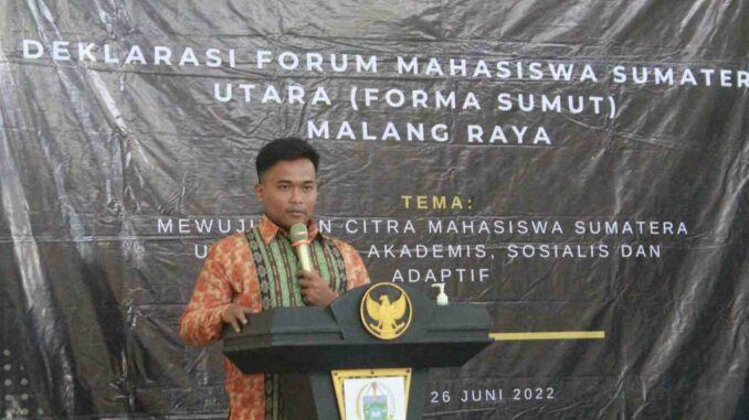 Ketua Mahasiswa Sumatera Utara se-Indonesia, Ridha Zikri Pinem, saat memimpin rapat evaluasi mingguan di Kota Malang pada Jumat 1Januari 2024 siang. (ist)