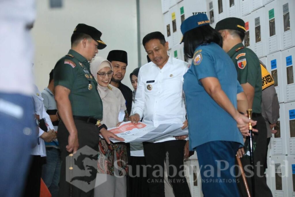 Pastikan Kesiapan Pemilu 2024, Pj. Walikota Malang Bersama Forkopimda Tinjau Logistik KPU. (Dok. Prokompim)