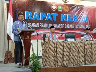 Pj. Walikota Malang, Wahyu Hidayat saat membuka Rapat Kerja Kwartir Cabang Pramuka Kota Malang di Hotel Montana, Sabtu (27/01/2024).