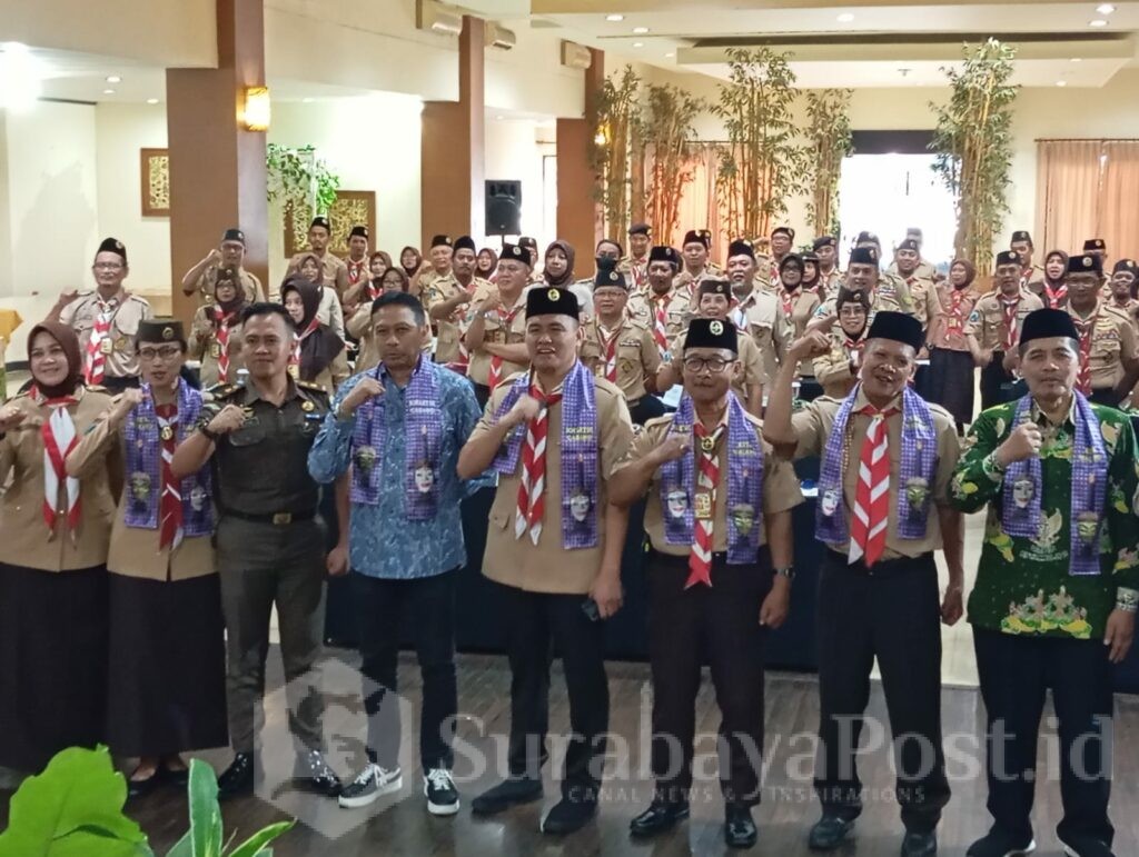 Pose bersama disela Rapat Kerja Pramuka Kwarcab Kota Malang. (ist)