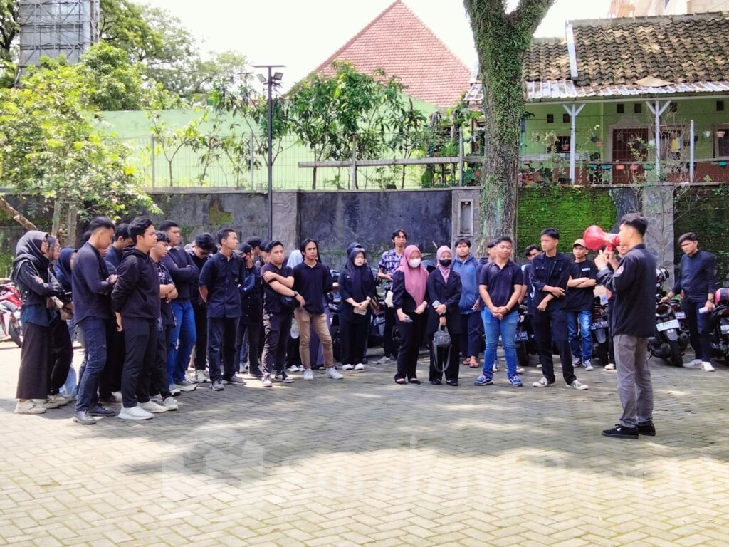 Aliansi Mahasiswa Jawa Timur menyampaikan dukungannya untuk Pemilu Damai