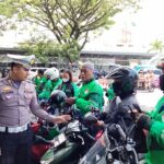 Jumat Berkah, Satlantas Polresta Malang Kota Berbagi Rezeki dan Sosialisasi Kamseltibcarlantas, Jumat (16/02/2024)