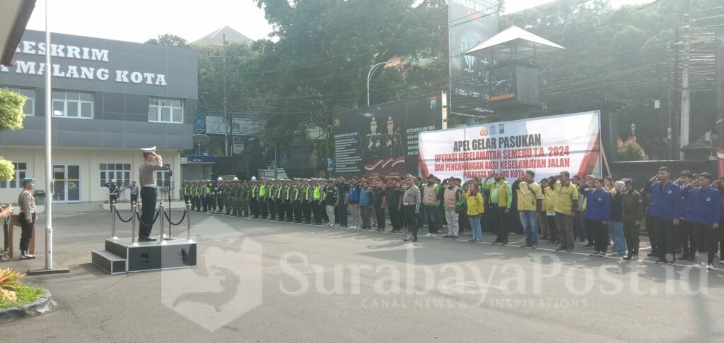 Pelaksanaan apel gelar pasukan Operasi Keselamatan Semeru 2024 di Polresta Malang Kota, Jumat (01/03/2024).