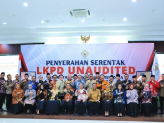 Serahkan LKPD TA 2023 Unaudited, Pj. Walikota Malang Tekankan Transparansi dan Akuntabilitas. (Dok. Prokompim)