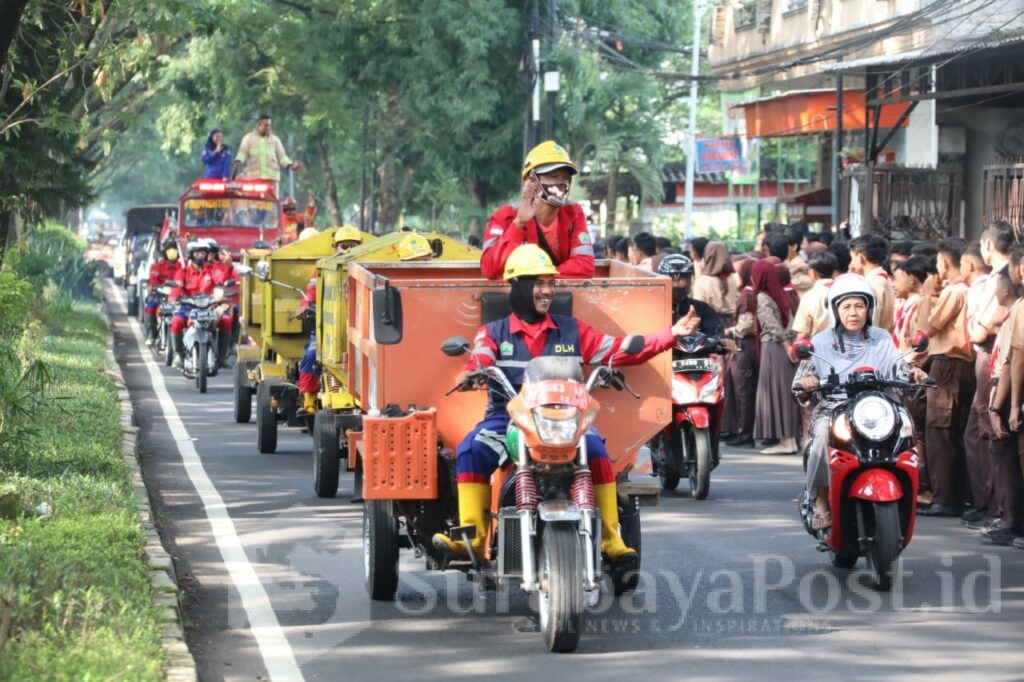 Momen kembalinya Piala Adipura ke Kota Malang ini tak lepas dari kecintaan dan kepedulian masyarakat Kota Malang untuk memperhatikan keberlangsungan lingkungan hidup. (Dok. Prokompim)