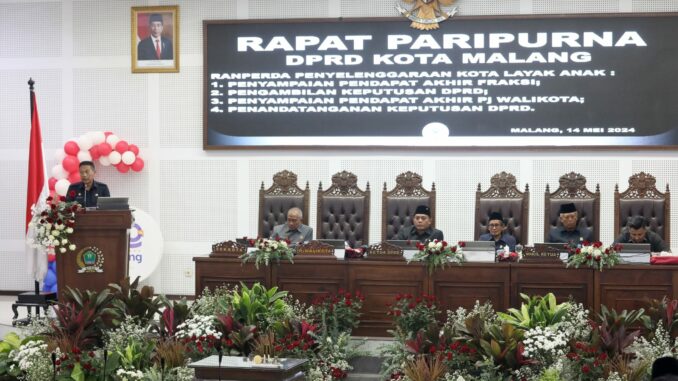 Rapat paripurna yang digelar di ruang sidang DPRD Kota Malang, Selasa (14/05/2024), enam Fraksi telah menerima dan menyetujui Ranperda Penyelenggaraan Kota Layak Anak
