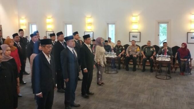 Pelantikan 25 anggota PPK yang dihadiri Pj. Walikota Malang Wahyu Hidayat. (istimewa)