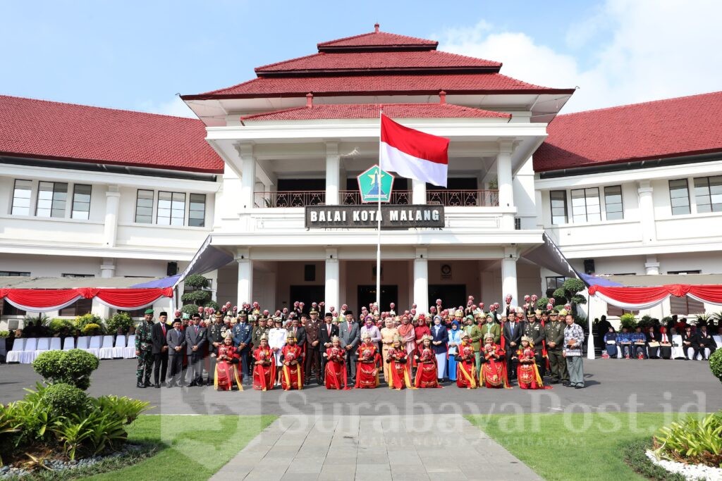 Pj. Wahyu Hidayat dan jajaran Forkopimda Kota Malang pose bersama. (Sumber Prokompim)