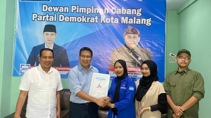 Siap Bawa Perubahan, Ardantya Syahreza Resmi Kembalikan Formulir ke Demokrat dan Mantap Maju di Pilkada Kota Malang. (istimewa)
