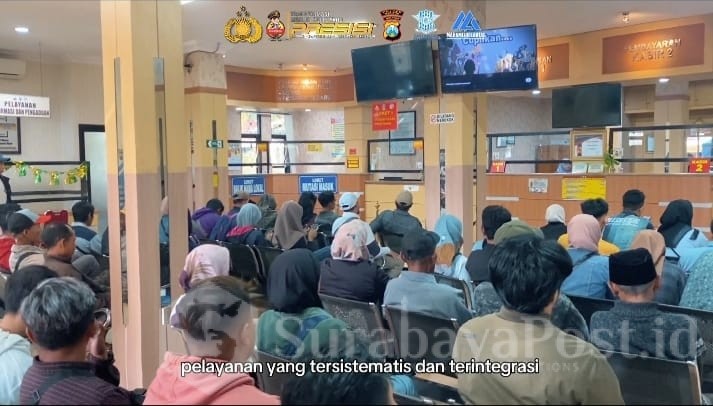 Pelayanan yang tersistematis dan terintegrasi di KB Samsat Talangagung Polres Malang. (istimewa)