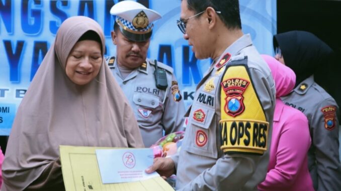 Jalin Silaturahmi,Polres Batu Gelar Anjangsana Pada Sejumlah Purna Polri dan Anggota yang Sakit 