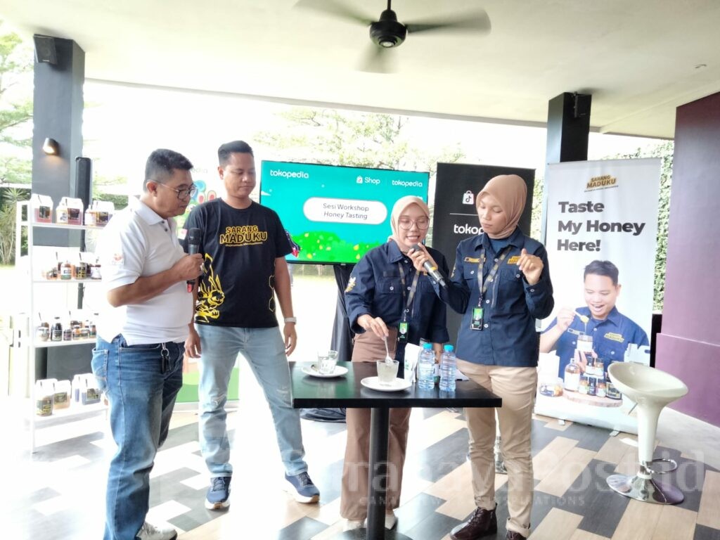 Tokopedia menghadirkan pelaku UMKM lokal di Malang, Sarang Maduku yang sukses menjalankan bisnisnya melalui Tokopedia dan ShopTokopedia.