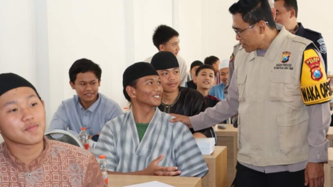 Polres Batu sosialisasi Psikoeduksi dengan tema " Kekerasan Seksual Dilihat dari Prespektif Psikologis " di Sekolah/Ponpes Al Irsyad Kota Batu, dan SMA NU 1 Pujon Kabupaten Malang, Jawa Timur, Selasa (11/06/2024).