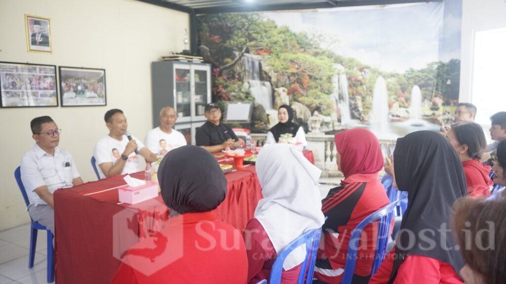 Ngombe STMJ bersama Pj. Wali Kota Wahyu Hidayat beserta jajaran OPD. (Sumber Diskominfo)