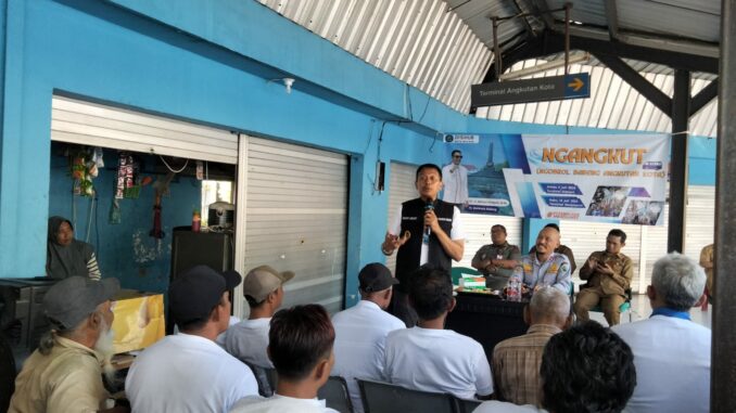 Melalui Program Ngangkut, Pj Wahyu Hidayat serap aspirasi sopir angkot, Selasa (09/07/2024)