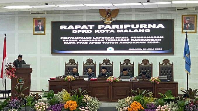 PARIPURNA: Rapat Paripurna Penyampaian Badan Anggaran oleh Sekretaris Banggar, Arief Wahyudi, Rabu (24/07/2024)