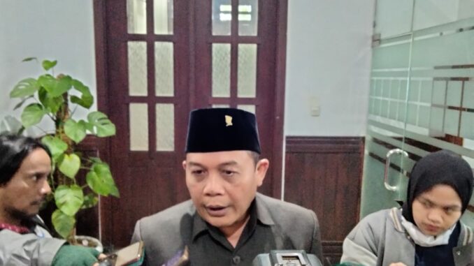 Ketua DPRD Kota Malang, I Made Riandiana Kartika