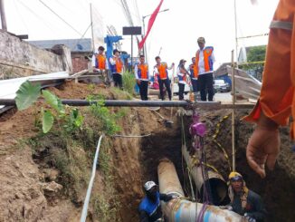 Kebut Penyambungan Pipa Pulungdowo, Perumda Tugu Tirta Kota Malang Siapkan 12 Tangki Untuk Warga. (Istimewa)