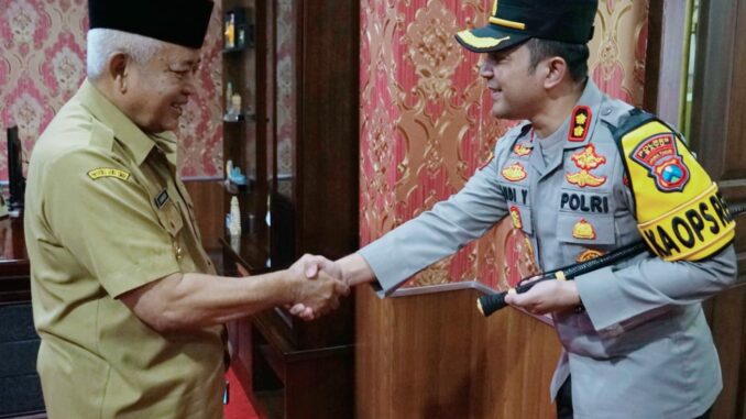 Kapolres Batu AKBP Andi Yudha Pranata saat silaturahmi ke Bupati Malang