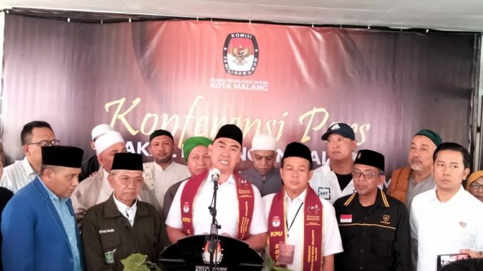 DAFTAR: Calon Wali Kota Malang dan Wakil Wali Kota Malang, HM Anton dan Dimyati Ayatullah, saat konferensi pers bersama empat partai koalisi pendukung.