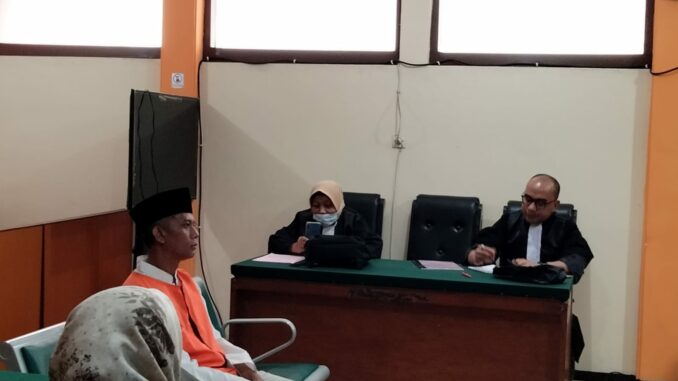 Terdakwa kasus pembunuhan dan mutilasi Abdul Rahman (44) menjalani sidang vonis di Pengadilan Negeri Kelas I A Kota Malang, Jawa Timur, Rabu (18/09/2024).