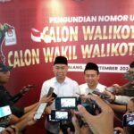 Paslon Walikota dan Wakil Walikota Malang, Abah Anton - Dimyati Ayatullah memberikan keterangan kepada wartawan, usai pengundian nomor urut, Senin (23/09/2024)