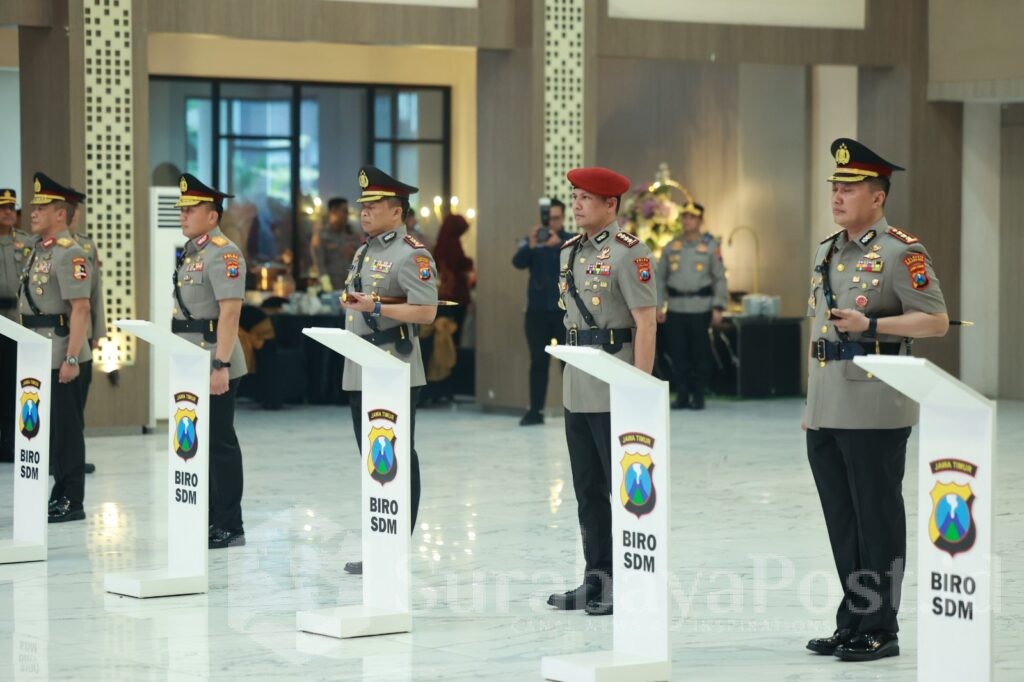 Prosesi Sertijab dipimpin langsung oleh Kapolda Jatim, Irjen Pol Imam Sugianto di Gedung Mahameru Mapolda Jatim. (ist)