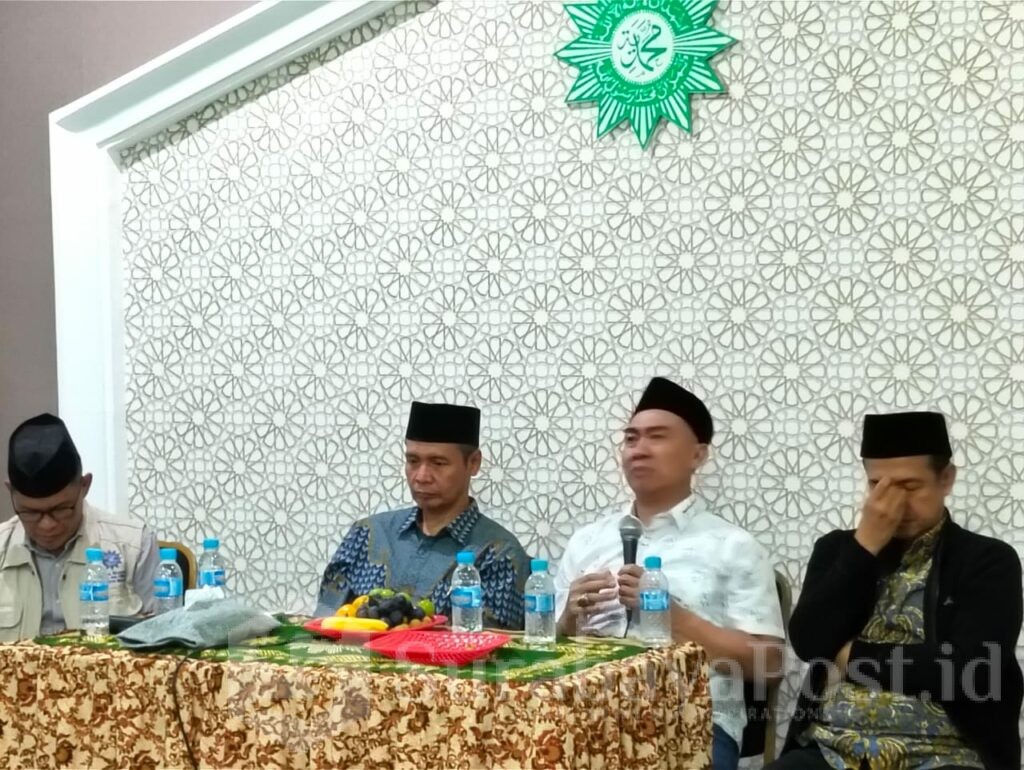 Suasana gayeng saat calon Wali Kota dan Wakil Wali Kota Malang, Abah Anton - Dimyati Ayatullah silaturahmi dengan Pengurus Muhamadiyah, Rabu 9 Oktober 2024 malam.