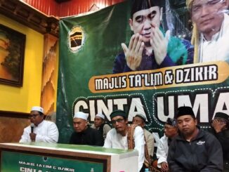 Kun Fayakun, Ribuan Jamaah Majelis Cinta Umat Mendoakan Abah Anton Jadi Walikota Malang, Kamis (17/10/2024) malam